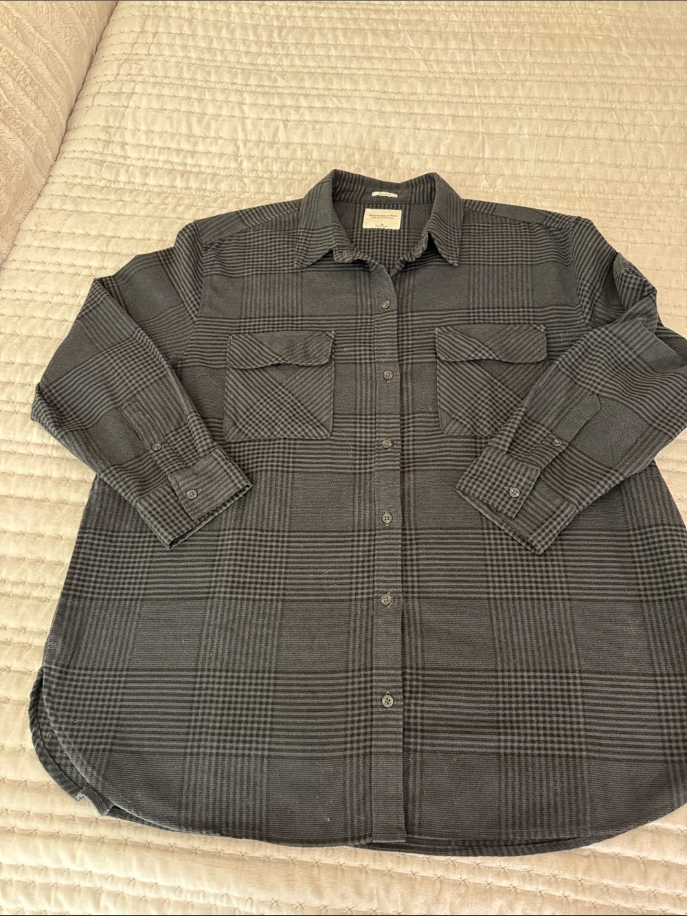 Abercrombie & Fitch Black Plaid Oversized Button-Up